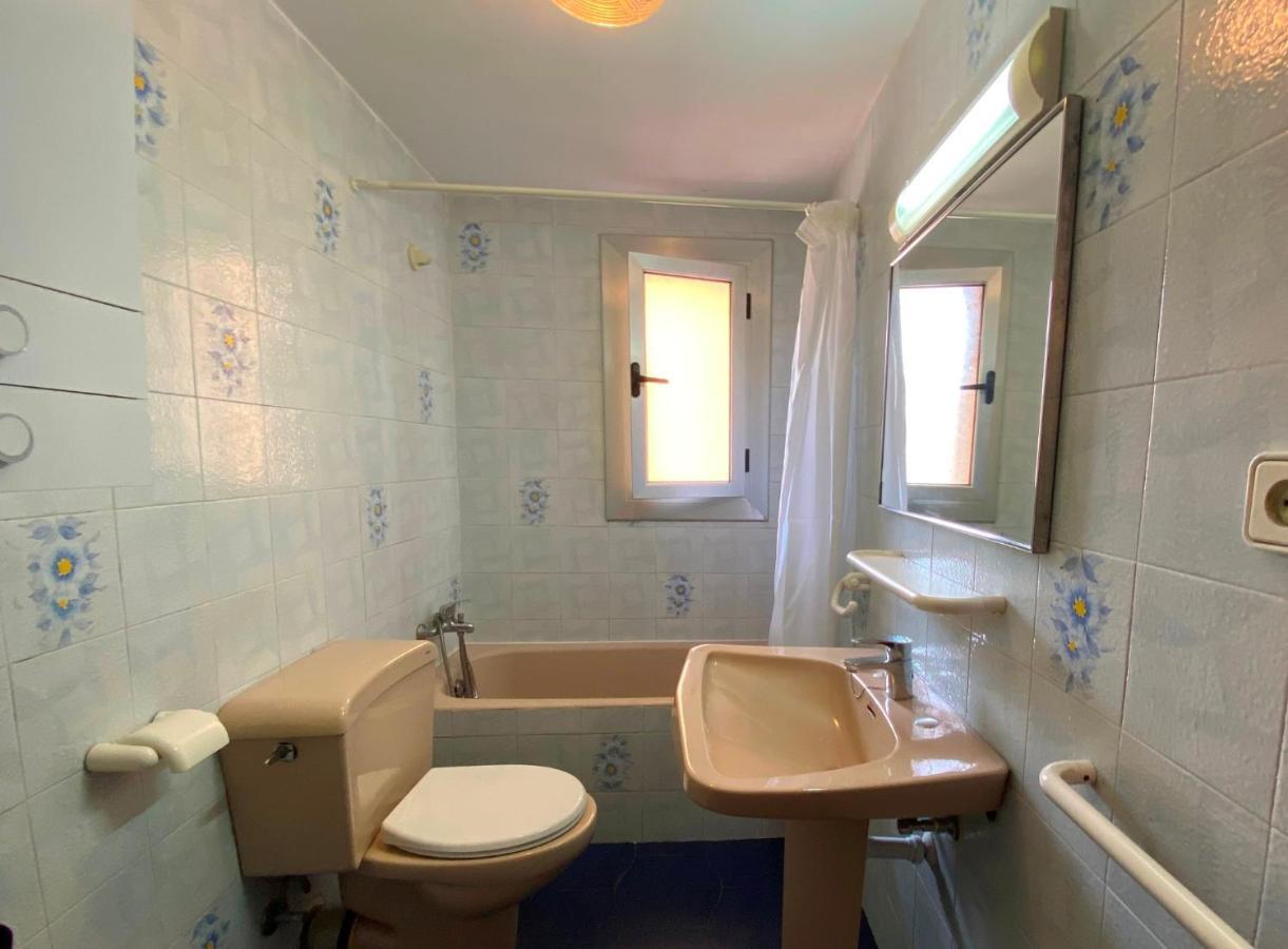 El Pinar Fuente Luminosa Apartment Салоу Екстериор снимка