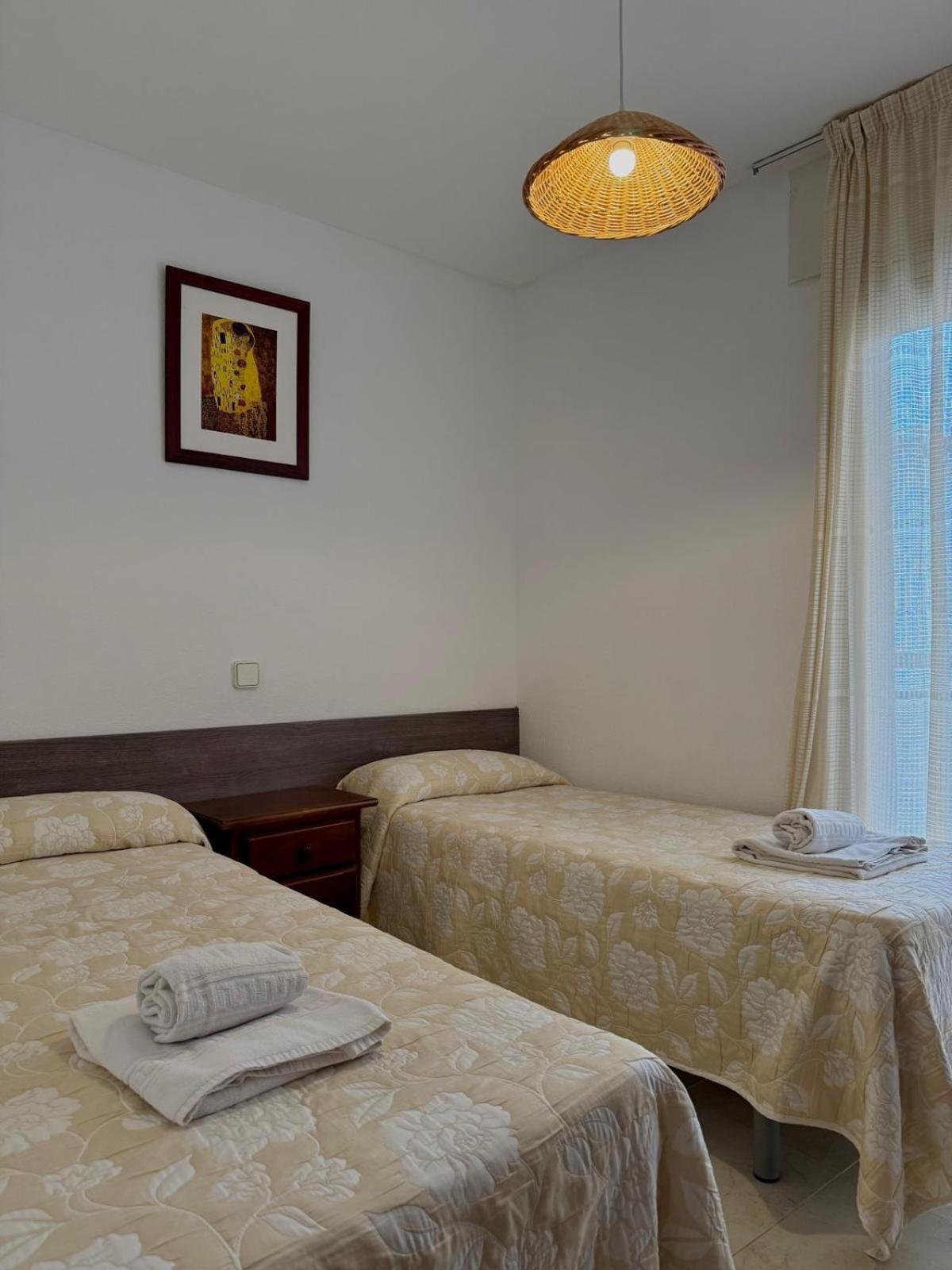 El Pinar Fuente Luminosa Apartment Салоу Екстериор снимка